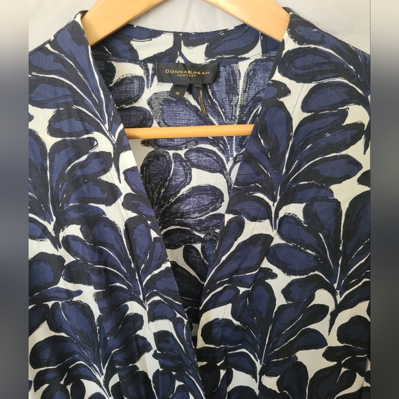 DONNA KARAN Palm Print Cold-Shoulder Midi Dress - Picture 4 of 8